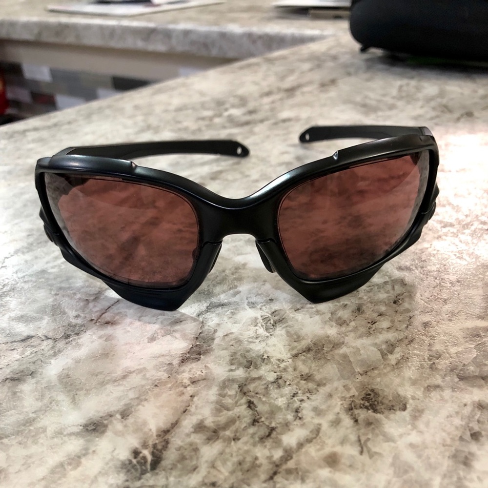 Oakley sunglasses SI Racing Jacket w/ TR22 lenses